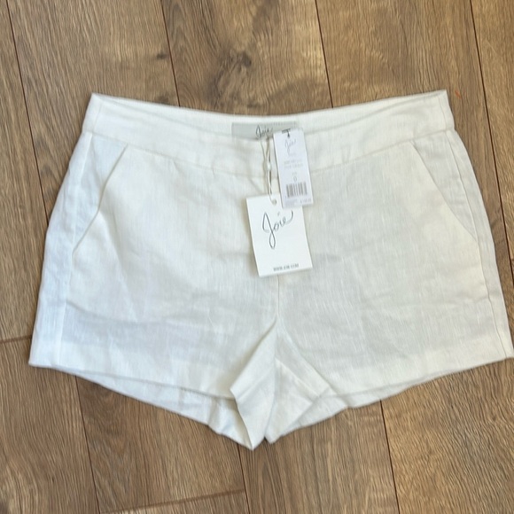 Joie Off White (Porcelain) Linen Shorts. Size 0 - Picture 2 of 5